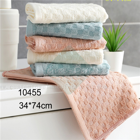 China Bulk Custom Brand cheap towels Exporter Bespoke Jacquard Bamboo Travel Bath Towels Wholesaler
